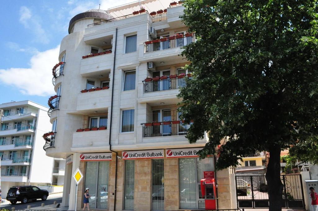 St. George Apartments ネセバル エクステリア 写真