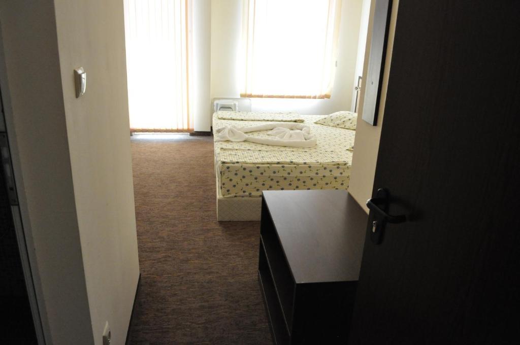 St. George Apartments ネセバル エクステリア 写真