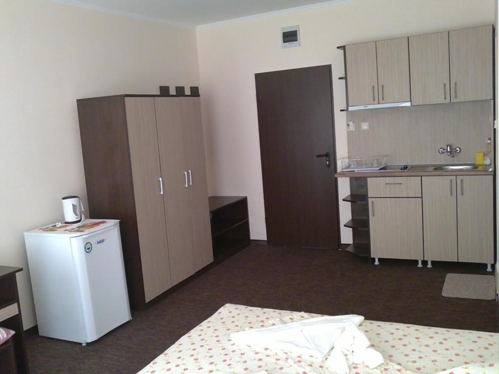 St. George Apartments ネセバル エクステリア 写真
